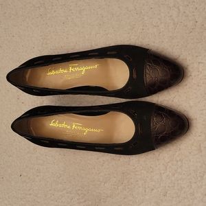 Salvatore Ferragamo low pumps size 6.5B